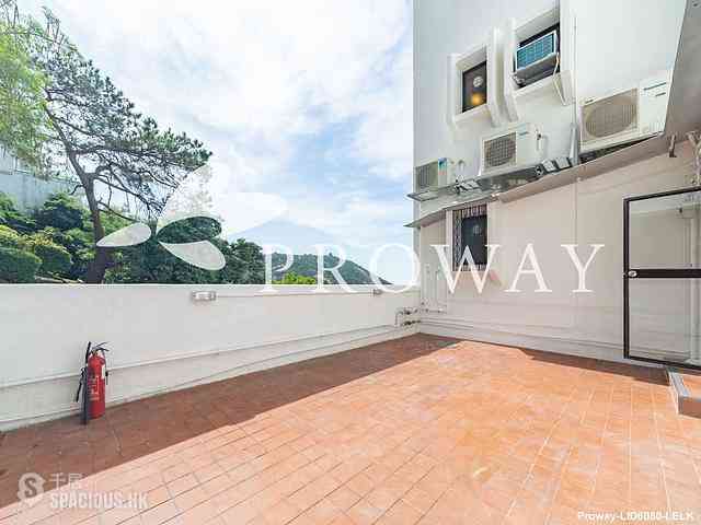 Chung Hom Kok - Coral Villas 11