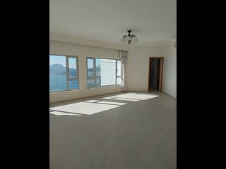 Ap Lei Chau - South Horizons Phase 2 Yee Ngar Court (Block 9) 08