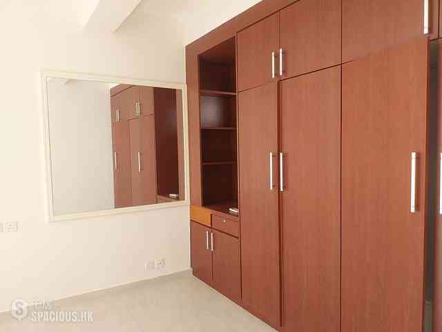 Ap Lei Chau - South Horizons Phase 2 Yee Ngar Court (Block 9) 09