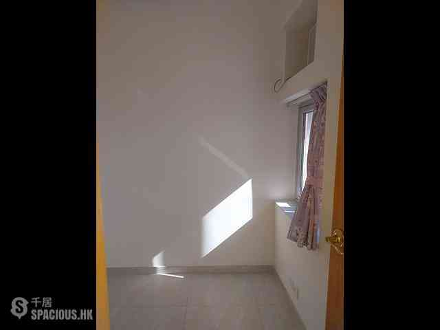 Ap Lei Chau - South Horizons Phase 2 Yee Ngar Court (Block 9) 14