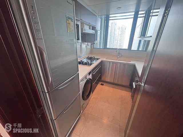West Kowloon - The Harbourside Block 1 03