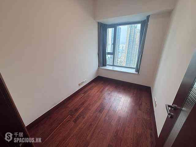 West Kowloon - The Harbourside Block 1 04