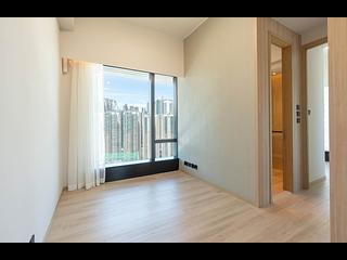 Tai Kok Tsui - Square Mile Phase 5 Gateway · Square Mile 03