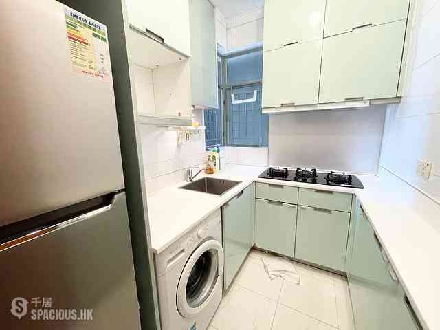 Tung Chung - Coastal Skyline Phase 1 Block 1 10