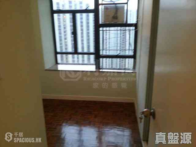 Quarry Bay - Kornhill Block M 05