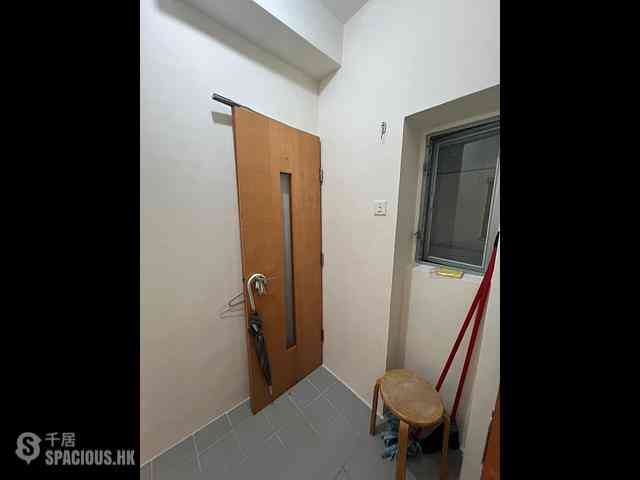 Tung Chung - Coastal Skyline Phase 1 Block 5 03
