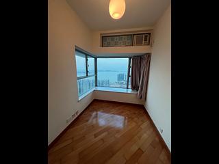 Tung Chung - Coastal Skyline Phase 1 Block 5 08