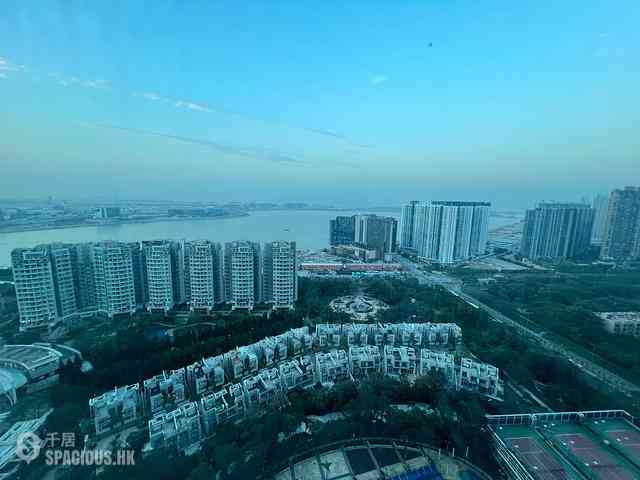 Tung Chung - Coastal Skyline Phase 1 Block 5 11