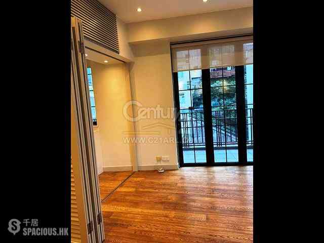 Soho - 33-35, Bridges Street 01