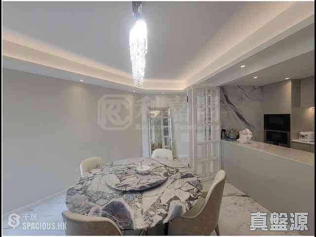 West Kowloon - The Waterfront Phase 2 Block 6 05