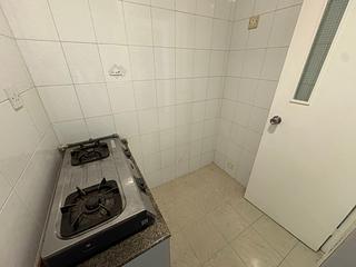 Sai Ying Pun - Yue Sun Mansion Block 2 05