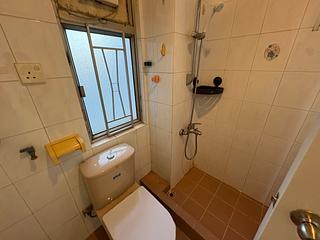Sai Ying Pun - Yue Sun Mansion Block 2 07