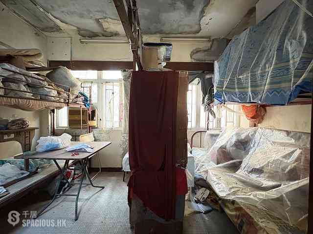 Sai Ying Pun - 10-12, Eastern Street 05