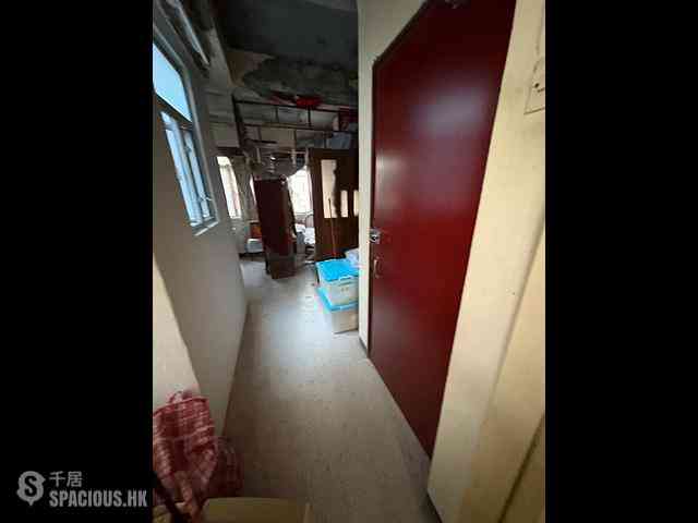 Sai Ying Pun - 10-12, Eastern Street 08
