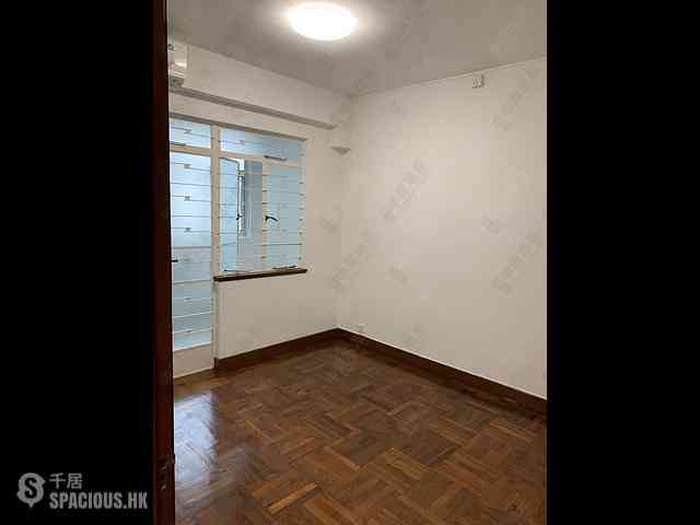 Sai Ying Pun - Hing Wah House 06