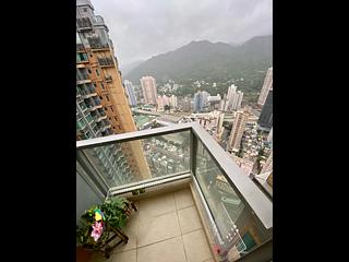 Tuen Mun - Century Gateway Phase 2 Block 6 06