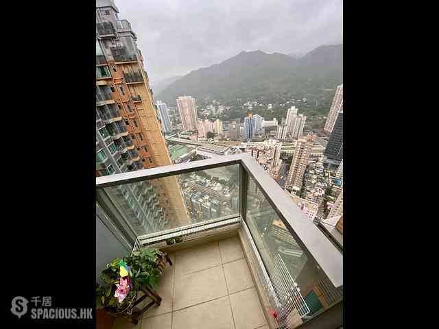 Tuen Mun - Century Gateway Phase 2 Block 6 06