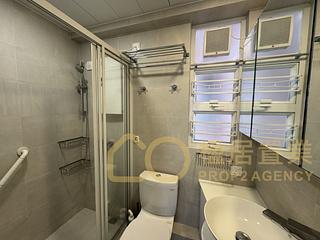 Sai Ying Pun - King Ming Mansion 03