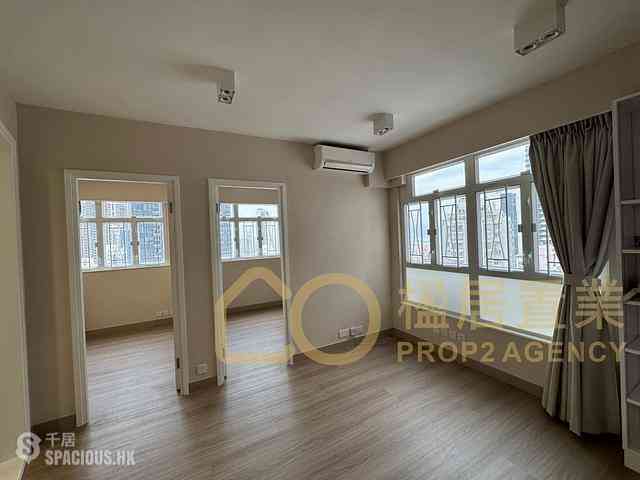 Sai Ying Pun - King Ming Mansion 01