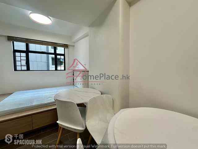 Sheung Wan - 64, Bonham Strand 01