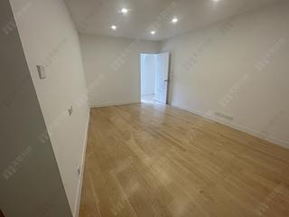 Mid Levels Central - Gladdon 06