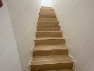 Mid Levels Central - Gladdon 09