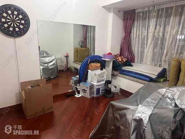 Wan Chai - The Avenue Phase 1 Block 5 02