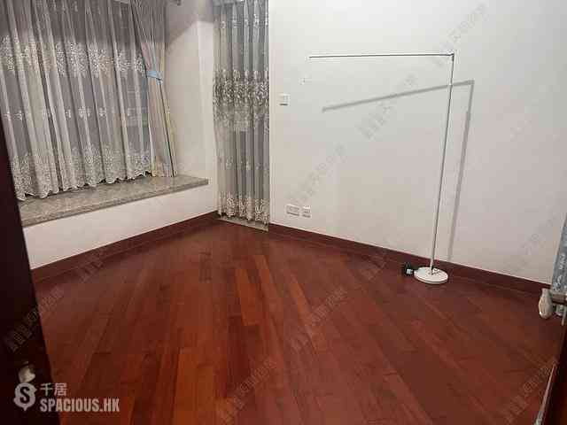 Wan Chai - The Avenue Phase 1 Block 5 03