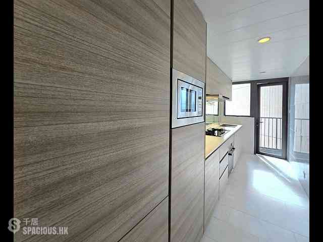 Tung Chung - The Visionary 07