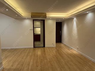 Wan Chai - Phoenix Court Block 5 04