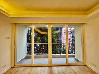 Wan Chai - Phoenix Court Block 5 07