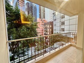 Wan Chai - Phoenix Court Block 5 09