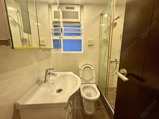 Wan Chai - Phoenix Court Block 5 10