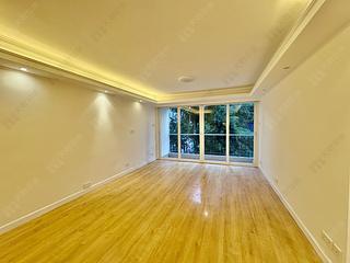 Wan Chai - Phoenix Court Block 5 13
