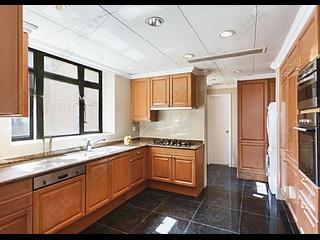 Mid Levels Central - Aigburth 06