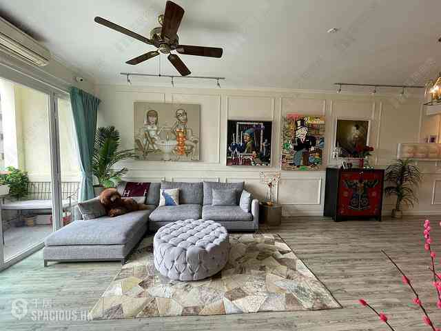 Mid Levels Central - Best View Court Block 66, Macdonnell Road 01