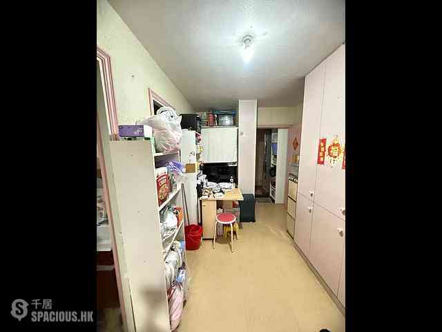 Sai Ying Pun - Hang Hing Court 02