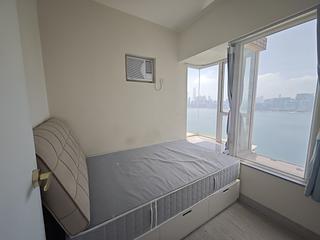 North Point - The Harbourside 04