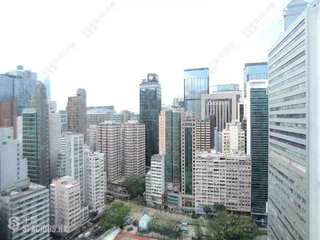 Wan Chai - The Avenue Phase 2 Block 1 02