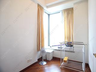 Wan Chai - The Avenue Phase 2 Block 1 06