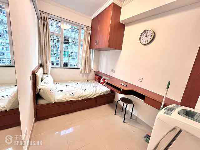 Wan Chai - 142-144, Lockhart Road 02