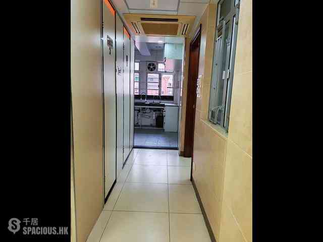 Sham Shui Po - Chak Kwan House 04