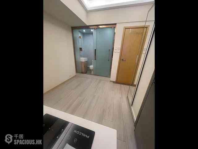 Tsim Sha Tsui - Ocean View Court 02