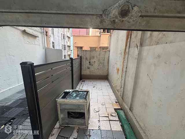 Tsim Sha Tsui - Lising Court 01