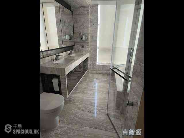 North Point - Victoria Harbour Phase 1B Tower 1 07
