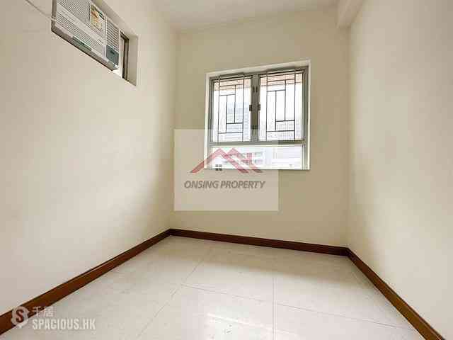 Sai Ying Pun - Tung Ming Court 06