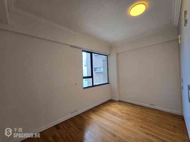 Repulse Bay - Ridge Court Block A-B 07