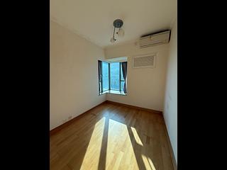 Tiu Keng Leng - Ocean Shores Phase 1 Block 5 03