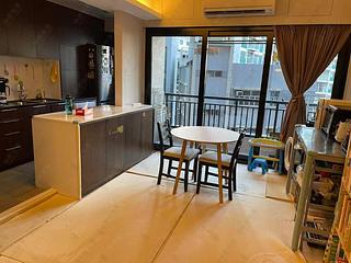 Sai Ying Pun - Rhine Court Block C 16