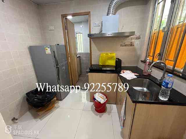 Sai Ying Pun - 192-194, Queen's Road West 02